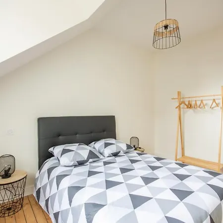 Апартаменты La Parenthese Honfleuraise Bis *